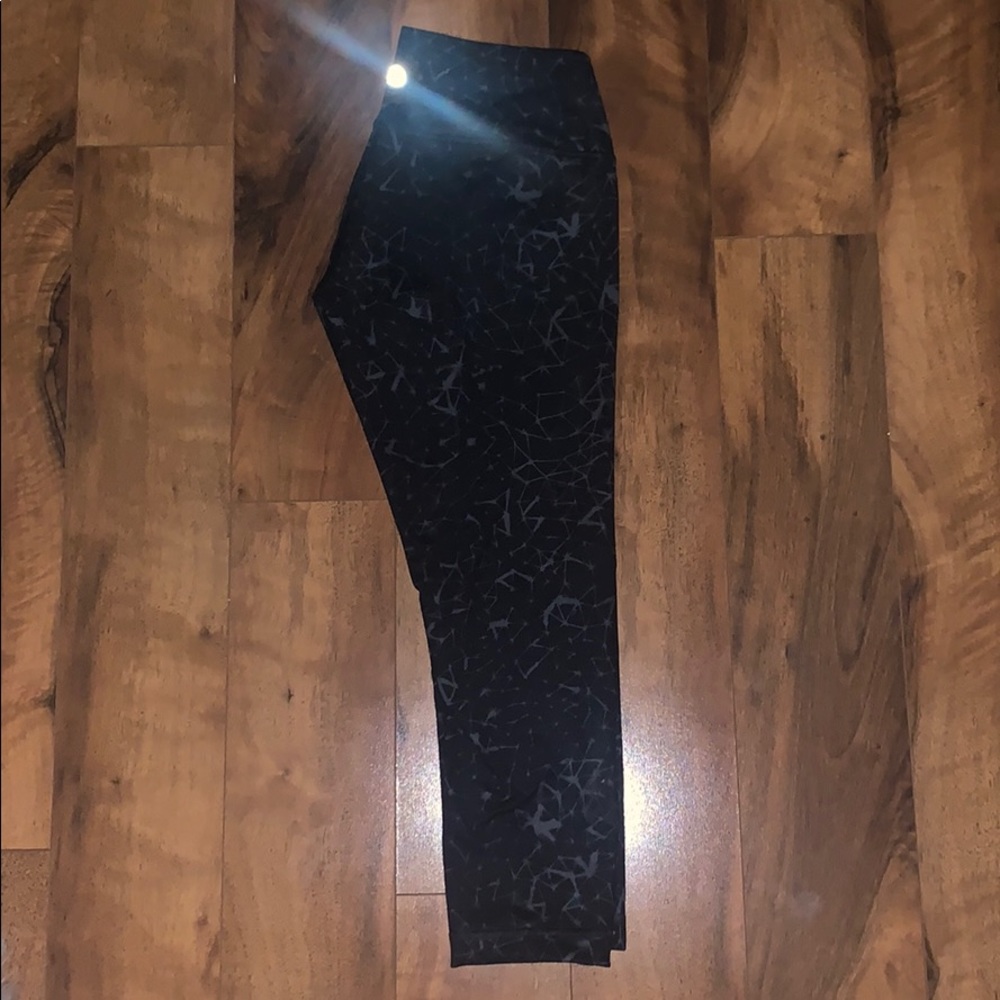 Lululemon Cropped Wunder Unders